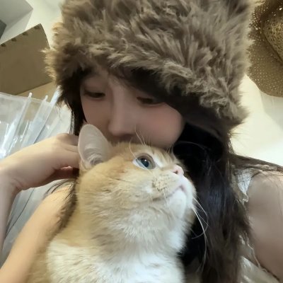 爱长颈鹿的女人